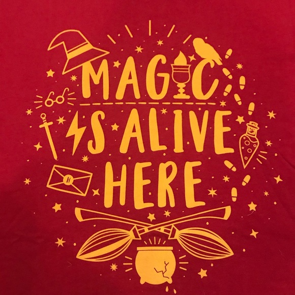 NWOT Oh Yeah! Apparel Harry Potter T-Shirt - Picture 2 of 4